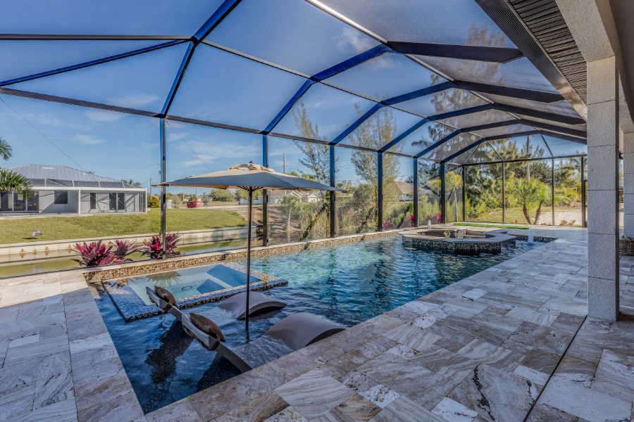 Pool Deck & Screen Enclosure - Ocala Pressure Washing